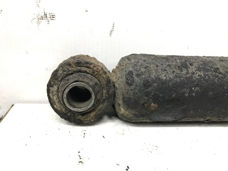 Амортизатор задний Kia Sorento BL 2.5 DIESEL D4CB 2002 (б/у) Київ - зображення 3