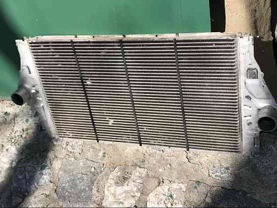 Б/у радиатор интеркулера 8200075810 Renault 2.2 dci, Espace 4, Laguna 2, Vel Satis Кропивницький