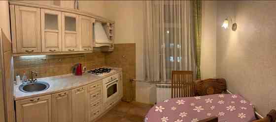 Продам 3к квартиру 67м2 в центре. Р-н Каскад Плазы Дніпро