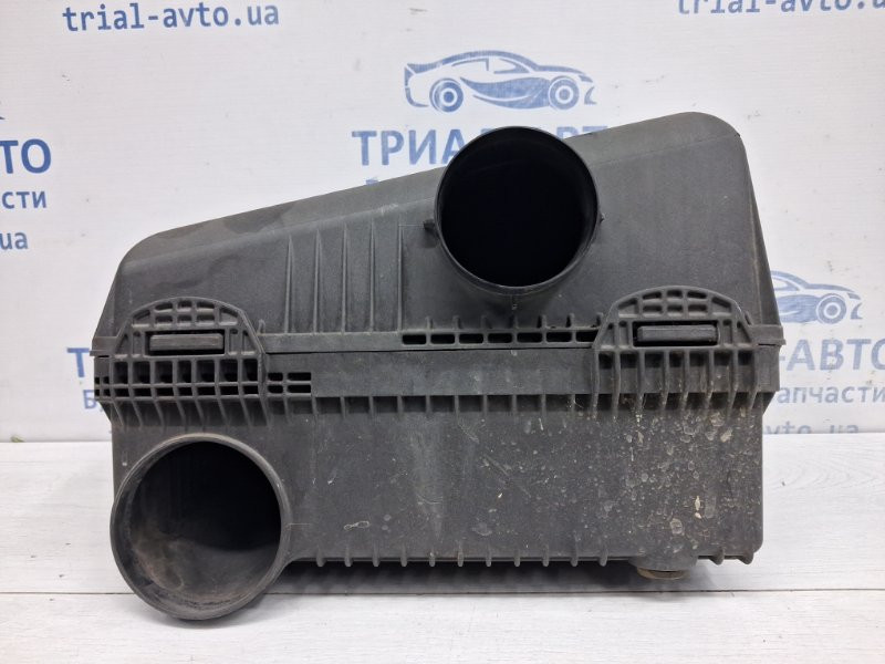 Корпус воздушного фильтра Mitsubishi Pajero Wagon 3 3.2 ДИЗЕЛЬ 4M41 1999 (б/у) Київ - зображення 1