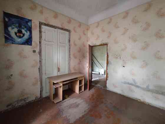 Продам. 2-к.кв., 2/2, Нагорка, вул. Олеся Гончара, 19 Дніпро