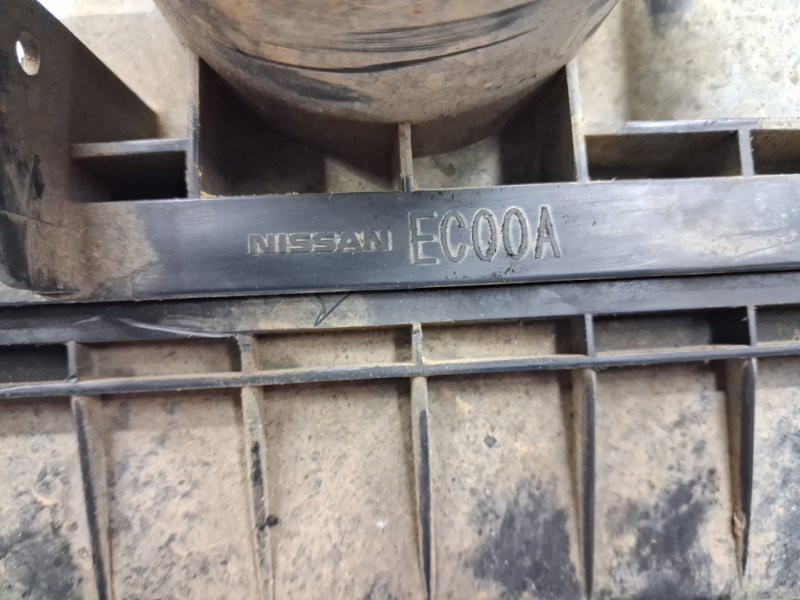 Корпус воздушного фильтра Nissan Navara D40 2.5 DIESEL YD25DDTI 2004 (б/у) Киев - изображение 4