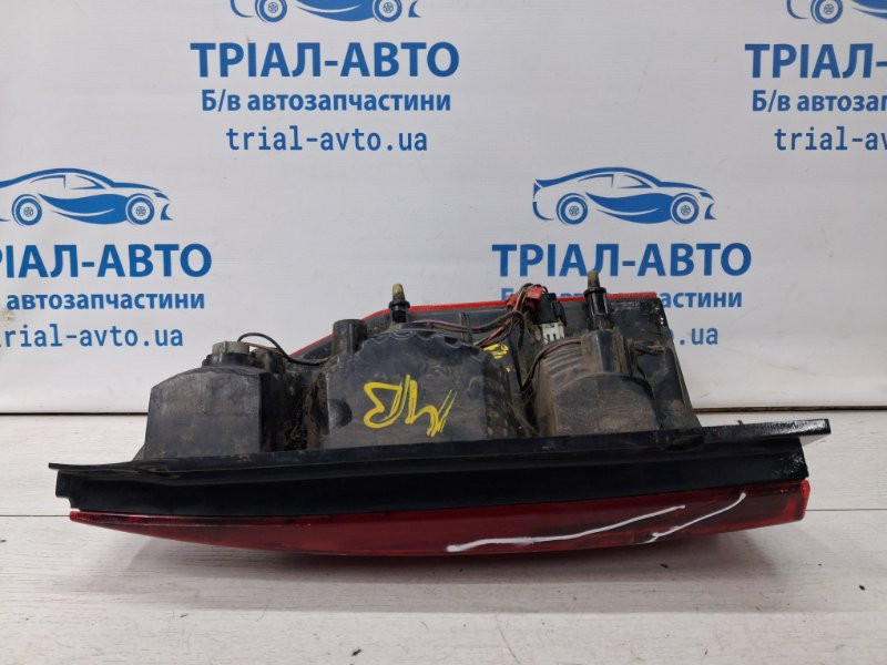 Фонарь задний внешний левый Mitsubishi Pajero Wagon 3 3.2 ДИЗЕЛЬ 4M41 1999 (б/у) Киев - изображение 7