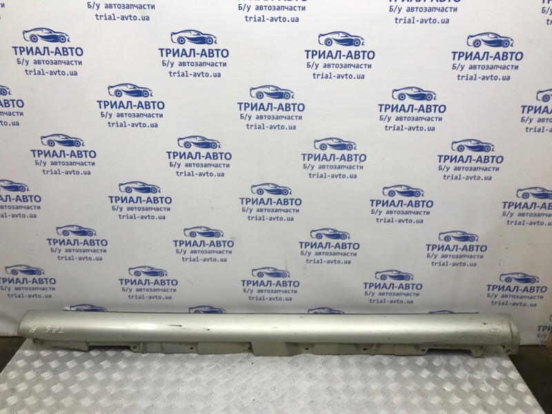 Накладка порога внешняя правая Toyota Avensis T25 1.8 БЕНЗИН 1ZZFE 2002 (б/у) Київ - зображення 1