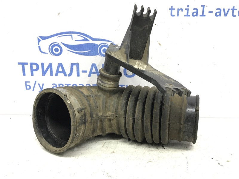 Патрубок воздушного фильтра Nissan Navara D40 2.5 DIESEL YD25DDTI 2004 (б/у) Київ - зображення 2