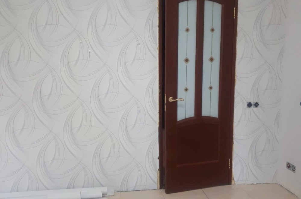 Поклейка шпалер Троєщина Дарниця Позняки Київ - зображення 1