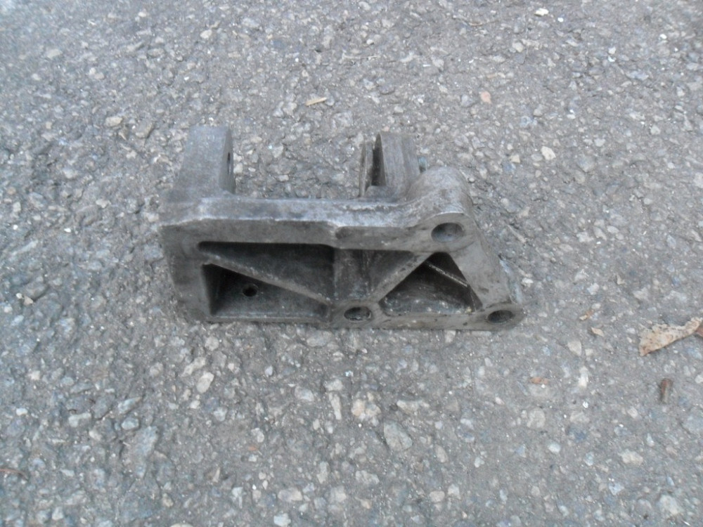 VAG 036903143D, Кронштейн генератора Фольксваген Golf 2, 1.3 оригінал Винница - изображение 11