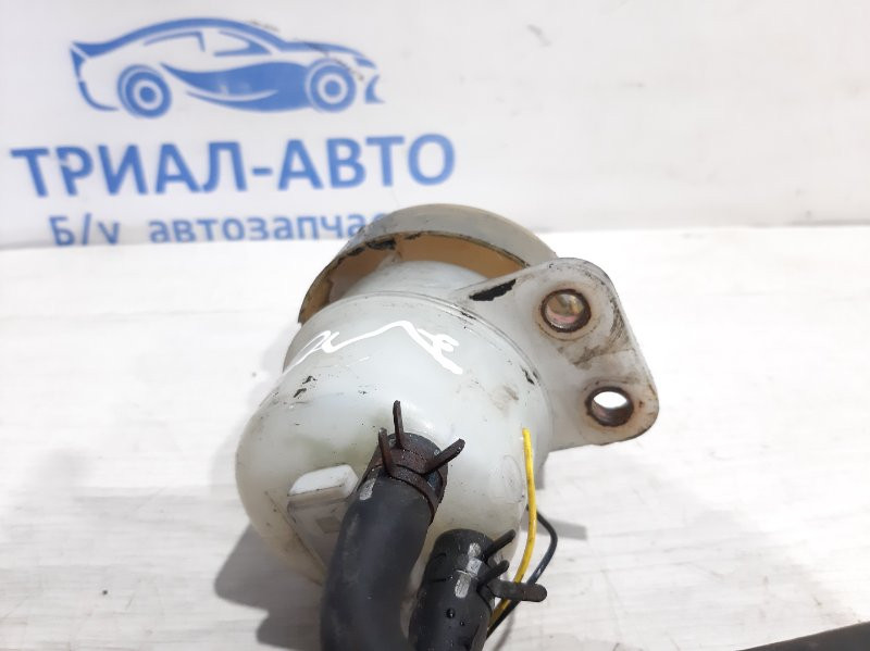 Бачок главного тормозного цилиндра Mitsubishi Outlander CU 2.4 БЕНЗИН 4G69 2003 (б/у) Киев - изображение 3