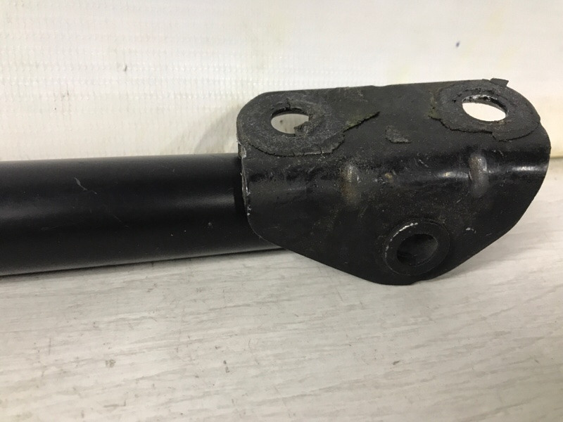 Амортизатор крышки багажника Ford Kuga CBS 2.0 DIESEL 2011 (б/у) Киев - изображение 2