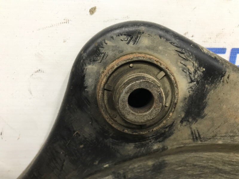 Рычаг правый Nissan Juke F15 1.6 TURBO MR16DDT 2010 (б/у) Київ - зображення 3