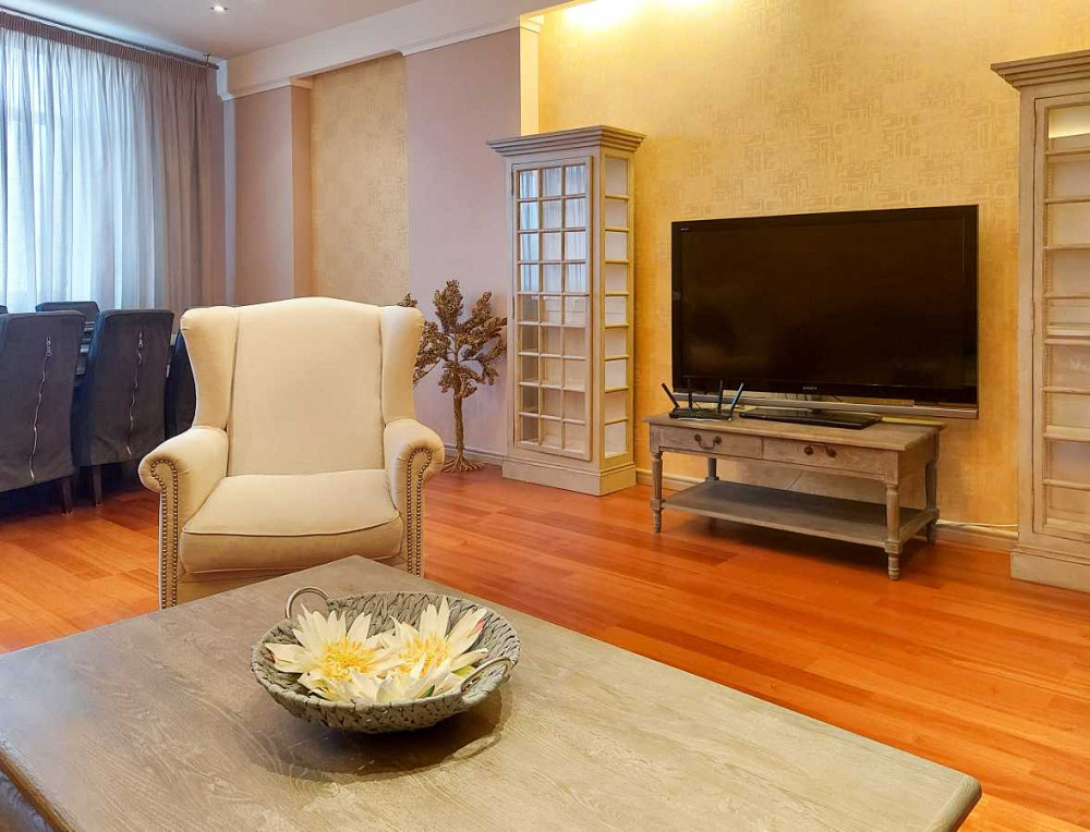 долгосрочная аренда 4-к квартира Киев, Печерский, 1300 $/мес. Київ - зображення 1