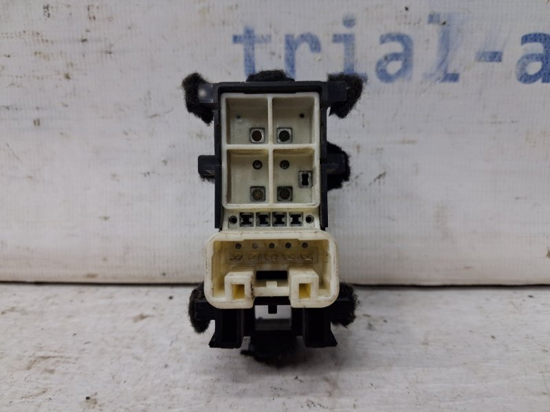 Кнопка стеклоподъемника Toyota Camry XV40 2.4 БЕНЗИН 2AZFE 2006 (б/у) Киев - изображение 2