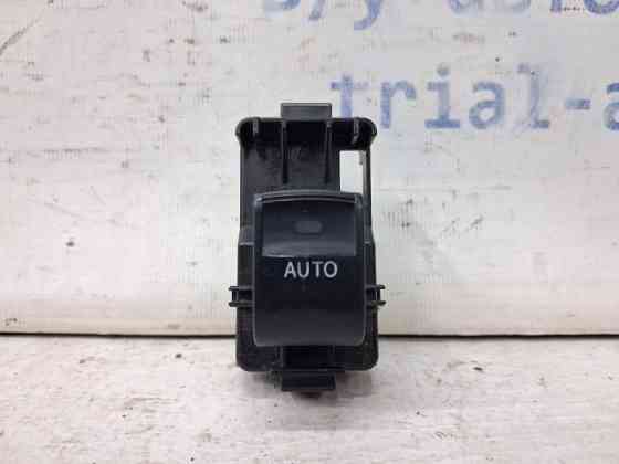 Кнопка стеклоподъемника Toyota Auris E150 1.6 БЕНЗИН 1ZRFAE 2006 (б/у) Киев