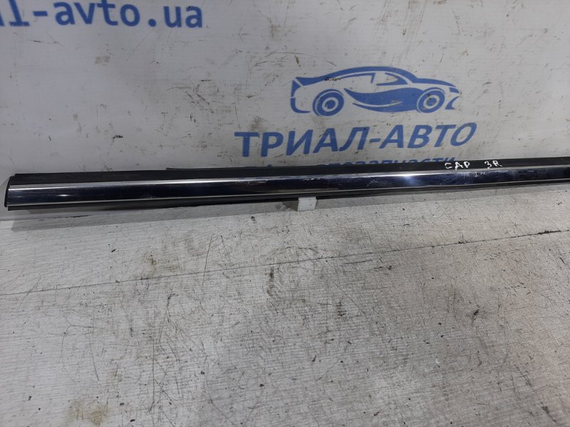Молдинг стекла двери задний Chevrolet Captiva C140 2.2 ДИЗЕЛЬ 2006 (б/у) Киев - изображение 2