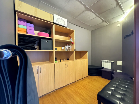 Контрактова пл метро,вул Межигірська 13, офіс 108м Київ