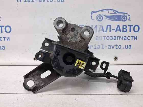 Подушка ДВС правая Toyota Auris E150 1.6 БЕНЗИН 1ZRFAE 2006 (б/у) Киев