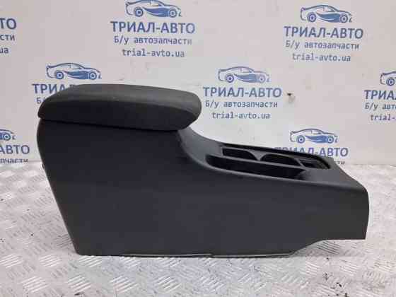 Подлокотник Mitsubishi Lancer 9 1.6 БЕНЗИН 4G18 2003 (б/у) Київ
