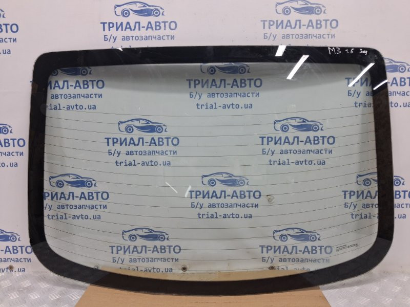 Стекло в кузов заднее Mazda 3 BK 1.6 БЕНЗИН Z6 2003 (б/у) Киев - изображение 1