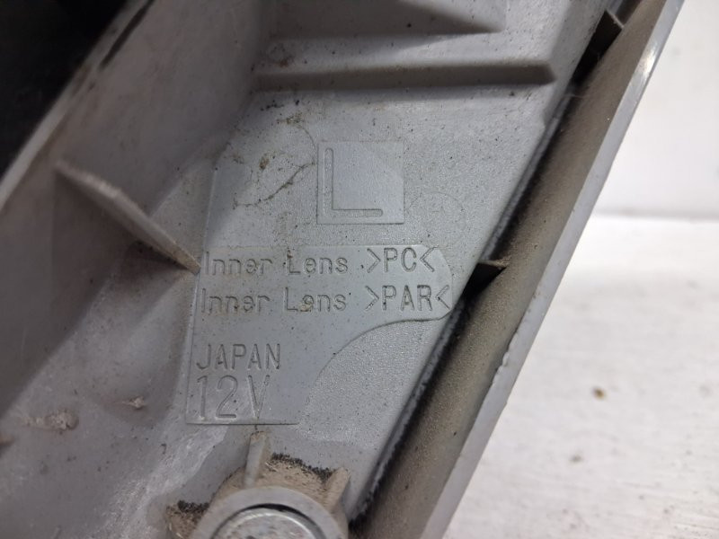 Фонарь задний внутренний левый Toyota Camry XV40 2.4 БЕНЗИН 2AZFE 2006 (б/у) Киев - изображение 6