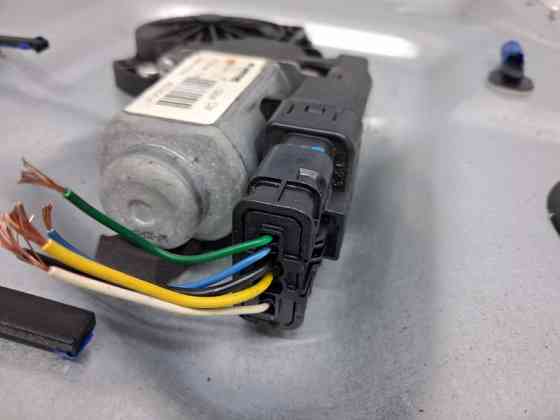 Стеклоподъемник передний правый Hyundai Santa fe CM 2.2 DIESEL D4HB 2005 (б/у) Київ