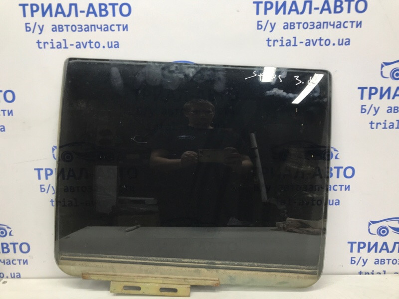 Стекло двери заднее правое Mitsubishi Pajero Sport K9 2.5 DIESEL 4D56 1996 (б/у) Киев - изображение 1