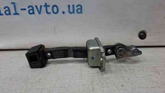 Ограничитель двери передний правый Mitsubishi Lancer 10 2.0 БЕНЗИН 4B11 2007 (б/у) Київ