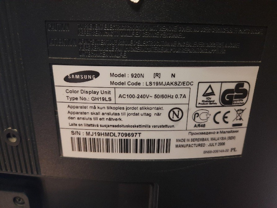 Монитор SAMSUNG. Model 920. N(R) N. Model Code LS19MJAKSZ|EDC. Харьков - изображение 1