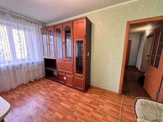 Продам 3-к квартиру в кирпичной высотке на ул. Калиновая (средина) Днепр