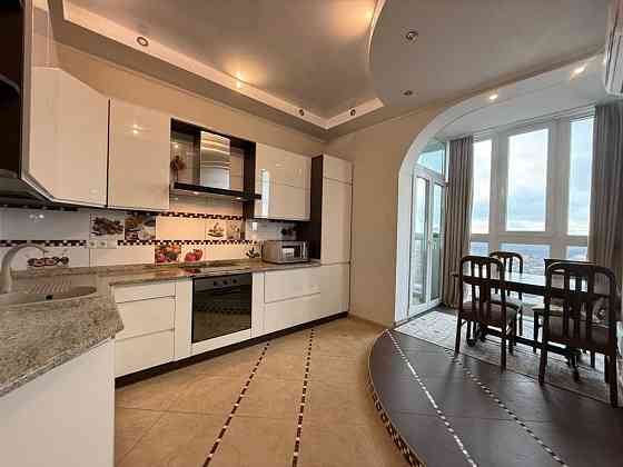 продажа 3-к квартира Киев, Голосеевский, 250000 $ Киев