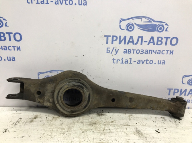 Рычаг задней подвески нижний поперечный (под пружину) Ssangyong Korando C200 2.0 DIESEL D20DTF (б/у) Киев - изображение 1