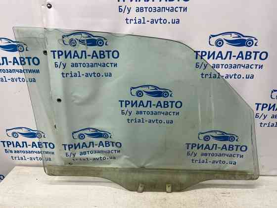 Стекло двери переднее левое Mitsubishi Pajero Wagon 3 3.2 ДИЗЕЛЬ 4M41 1999 (б/у) Київ