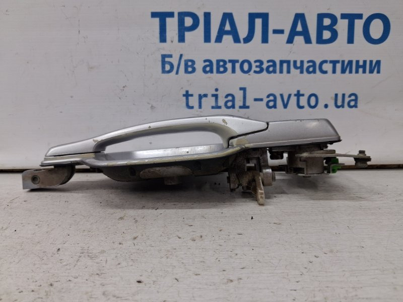 Ручка двери внешняя передняя правая Mitsubishi Pajero Wagon 3 3.2 ДИЗЕЛЬ 4M41 1999 (б/у) Київ - зображення 2