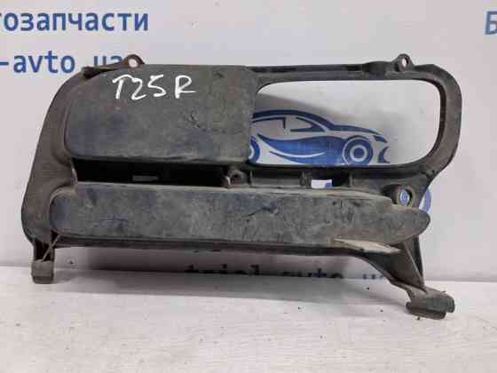 Решетка противотуманки правая Toyota Avensis T25 1.8 БЕНЗИН 1ZZFE 2002 (б/у) Київ