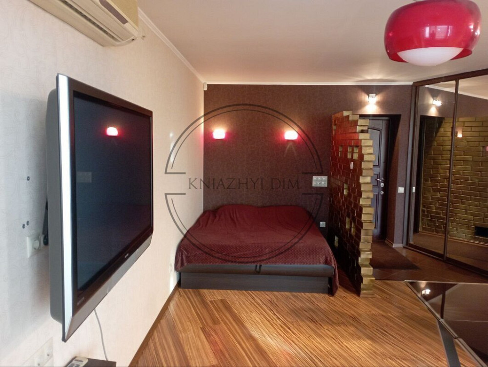 Оренда 1 кімнатна квартира студіо м. Олімпійська КОД 11202332 Київ - зображення 1