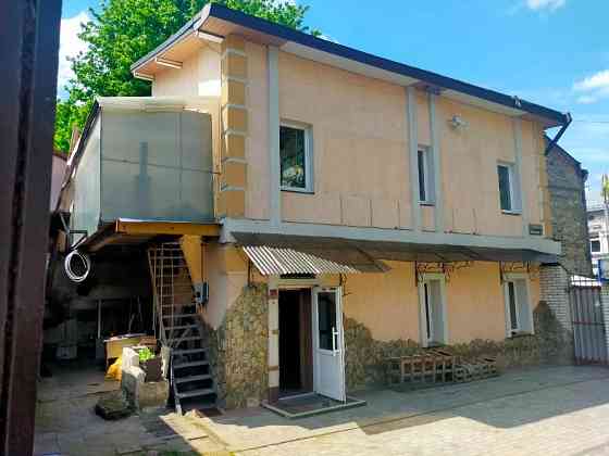 Продаж окремої комерційної будівлі вул. М. Лобачевського, 4 — Львів, Шевченківський район Львів