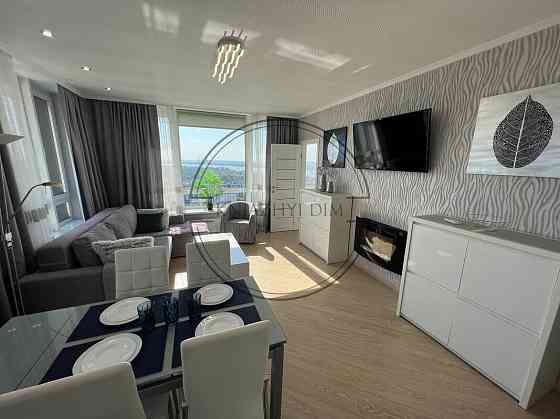 Оренда видова 3-х к.кв. студіо в ЖК Славутич. № 11200435 Киев