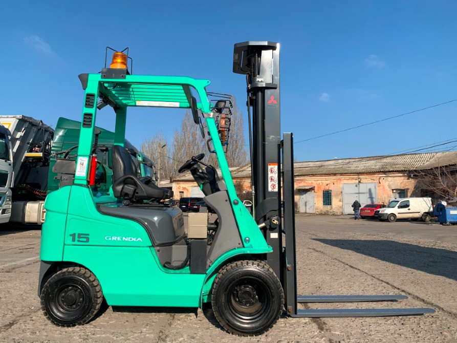 Автонавантажувач вилковий Mitsubishi, на спарці пневмо, з щоглою триплекс 5.5 метрів. Ивано-Франковск - изображение 6