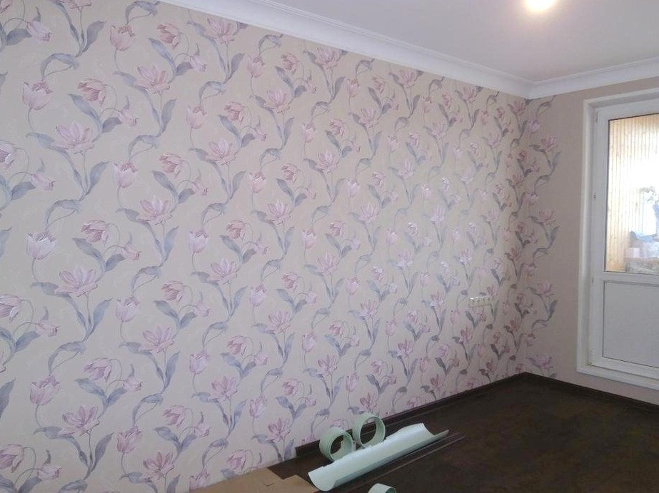 Поклейка шпалер Київ приватний майстер Київ - зображення 1
