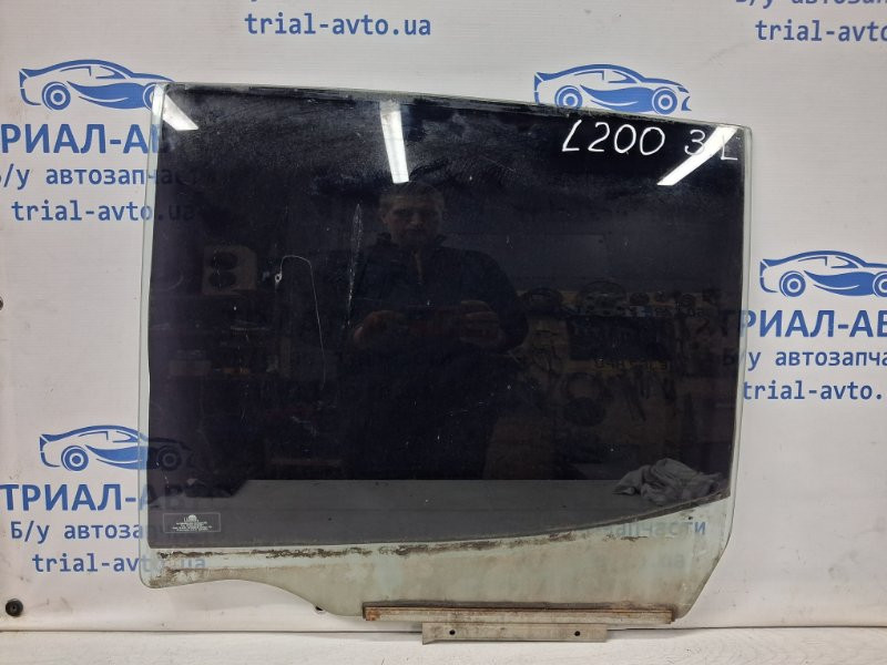 Стекло двери заднее левое Mitsubishi L200 KB 2.5 DIESEL 4D56 2006 (б/у) Київ - зображення 1