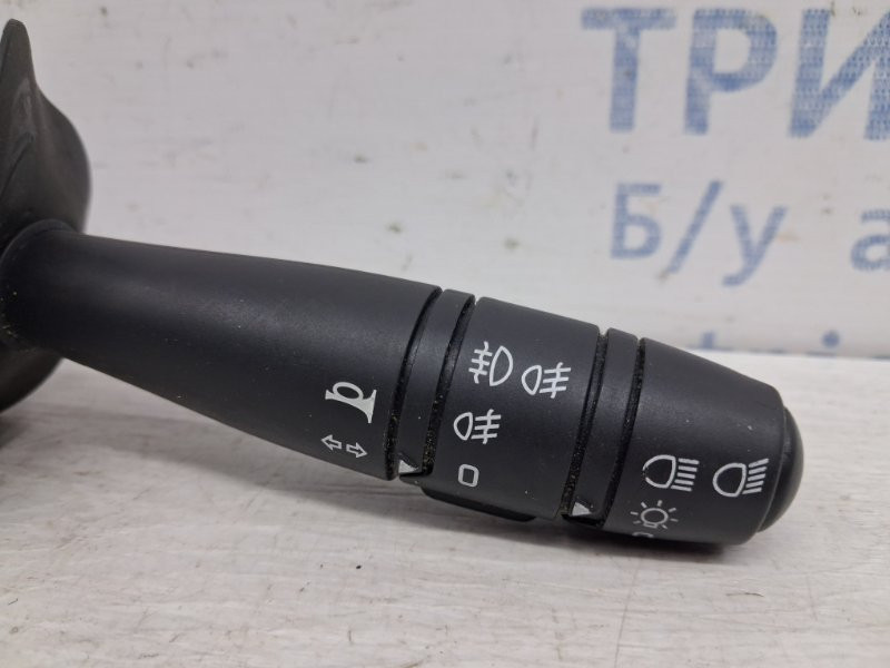 Переключатель подрулевой правый(дворники) Dacia Duster HS 1.5 DIESEL K9K 2010 (б/у) Київ - зображення 2