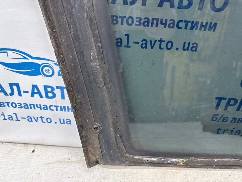 Стекло в кузов заднее правое Mitsubishi Outlander CU 2.4 БЕНЗИН 4G69 2003 (б/у) Киев - изображение 8