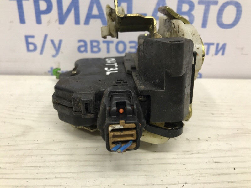 Замок двери задний левый Mitsubishi Outlander CU 2.4 БЕНЗИН 4G69 2003 (б/у) Киев - изображение 4