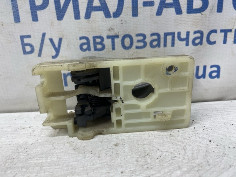 Ручка двери внутренняя правая Hyundai Tucson 2004-2009 826202E000LM (Арт. 79636) Киев - изображение 2