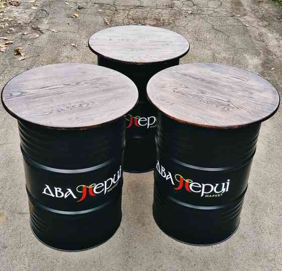 Стіл бочка з вашим логотипом для кафе, фудкорту | Брендовані бочки Київ