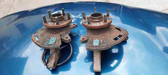 96207563 Цапфа (поворотный кулак) передний левый на Daewoo Leganza Днепр