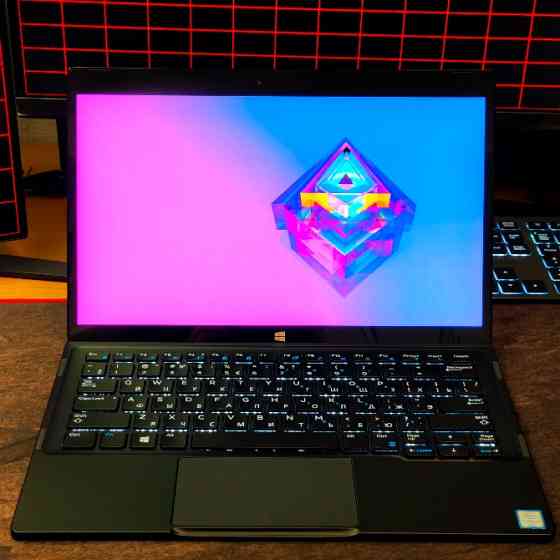 Dell XPS 9250 4K (3840x2160) IPS сенсорний ноутбук-трансформер 8/256GB Киев