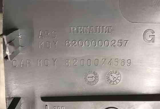 Бу накладка порога внутренняя задняя левая Renault Laguna 2, 8200000257, 8200074589 Кропивницкий