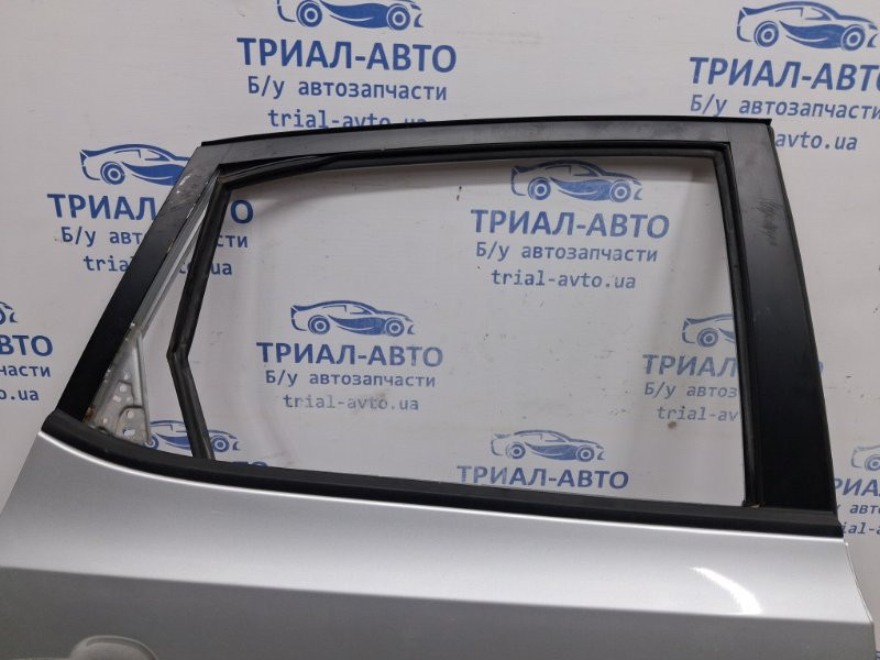 Дверь задняя правая Hyundai I30 FD 1.6 DIESEL D4FB 2007 (б/у) Київ - зображення 2