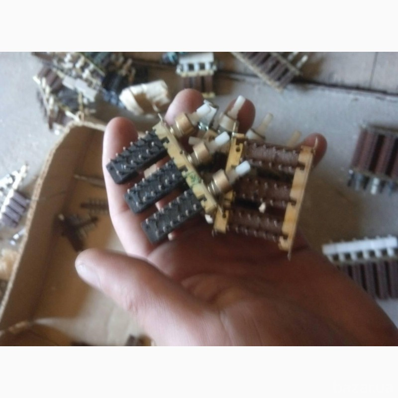 Переключатели-кнопки П-2К, на 12 контактов. двойные и тройные Харків - зображення 2