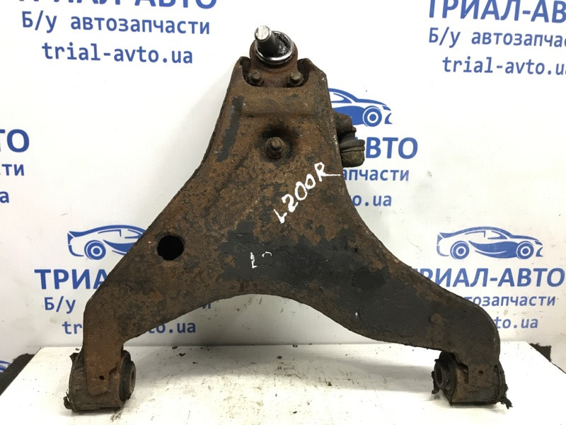 Рычаг передний нижний правый Mitsubishi L200 KB 2.5 ДИЗЕЛЬ 4D56U 2006 (б/у) Київ - зображення 1